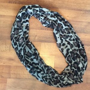 Infinity scarf